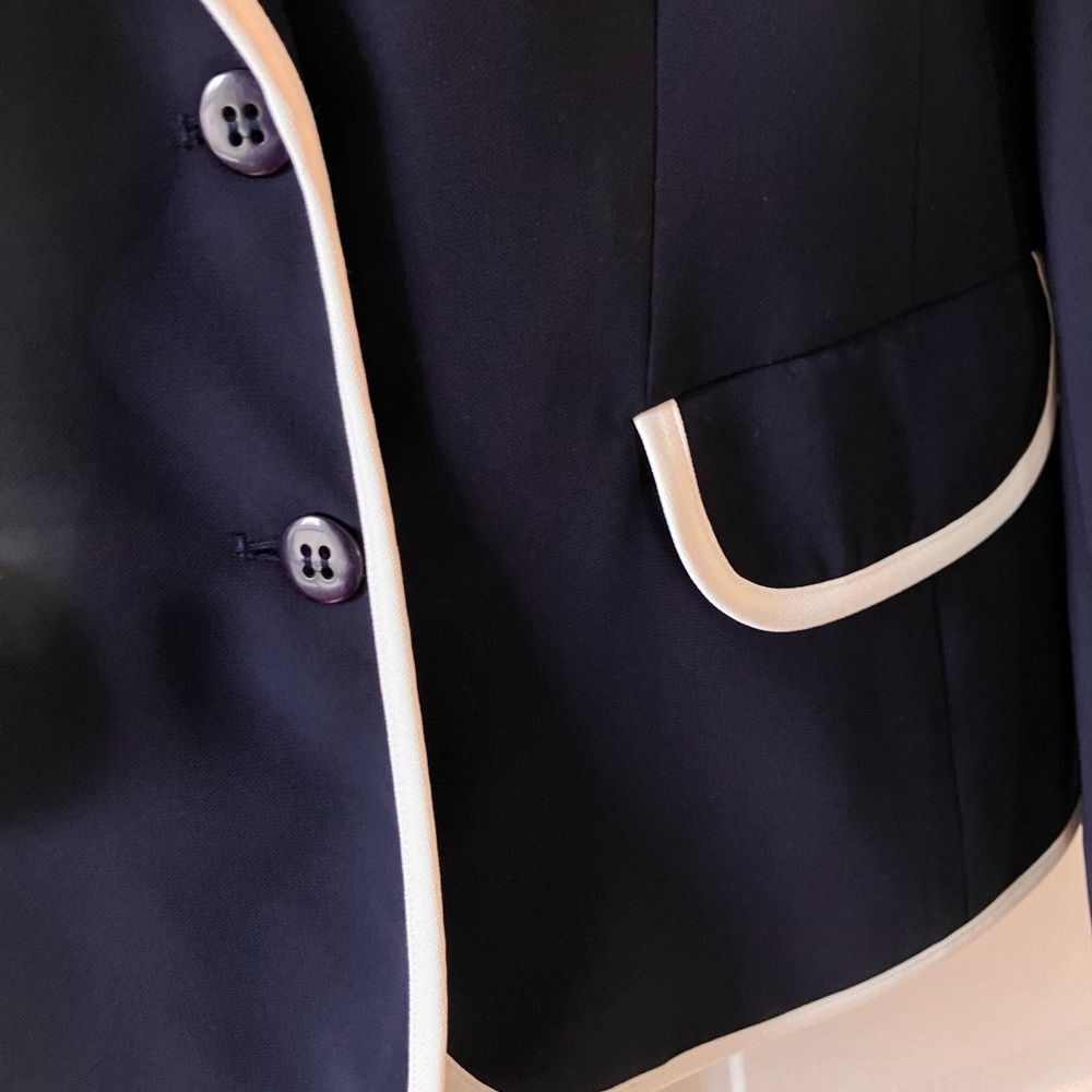 Pendleton Navy 2 Button Blazer with White Trim si… - image 4